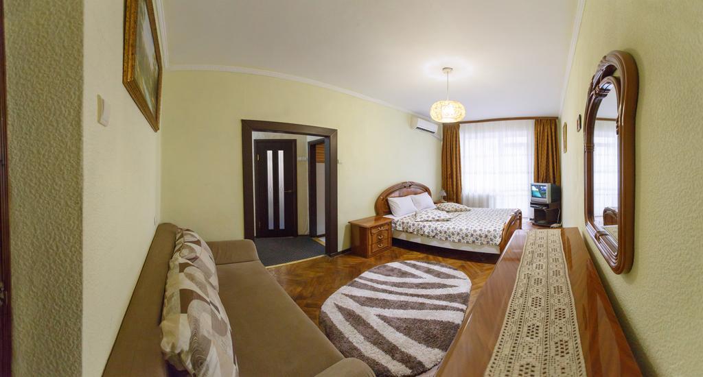 Apartments On Independence Square Киев Экстерьер фото