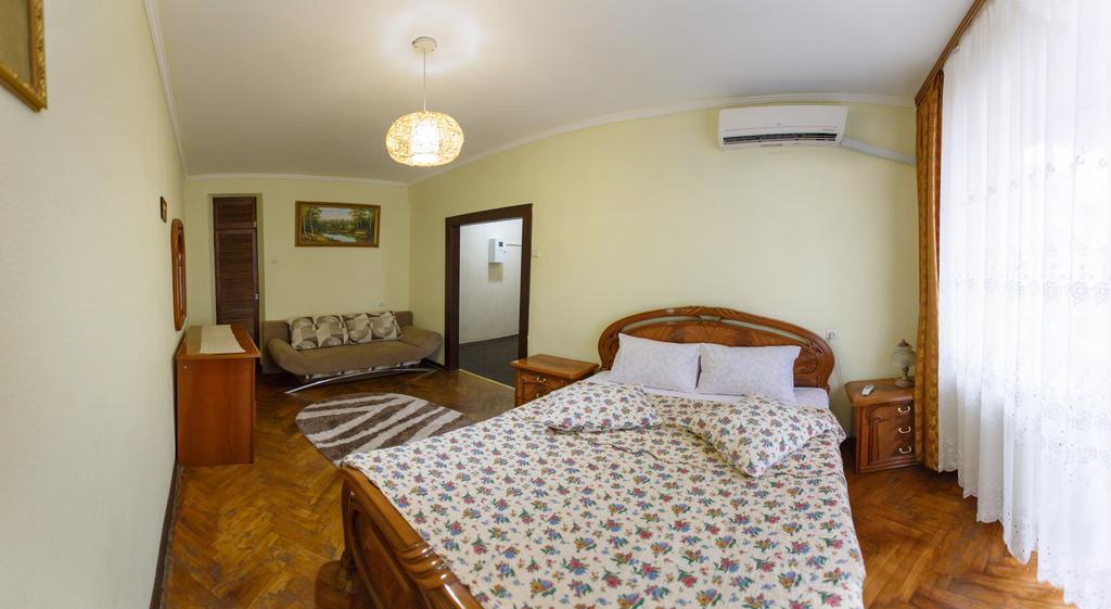 Apartments On Independence Square Киев Экстерьер фото